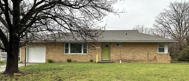 property at 309 W Leslie Ln