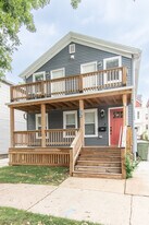 1530 N Cass St, Unit R in Milwaukee, WI - Building Photo