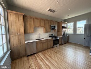 8 Coryell St in Lambertville, NJ - Building Photo - Building Photo