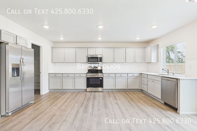 property at 19537 141st Ave Ct E