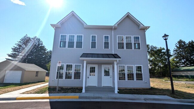 2253 Papermill Rd in Winchester, VA - Building Photo - Building Photo