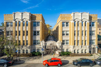 Buena Landmark in Chicago, IL - Building Photo - Building Photo