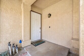 40754 Flying Sea Rd in Palm Desert, CA - Building Photo - Building Photo