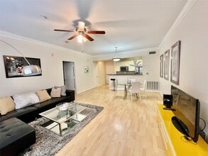 2299 Lone Star Dr, Unit 307 in Sugar Land, TX - Building Photo - Building Photo