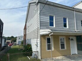 1312 E 13th St in Eddystone, PA - Building Photo