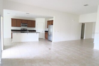 3709 Isles Arbor Ln in Kissimmee, FL - Building Photo - Building Photo