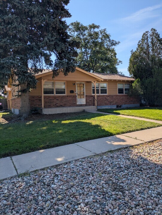 1713 Yuma St in Colorado Springs, CO - Building Photo