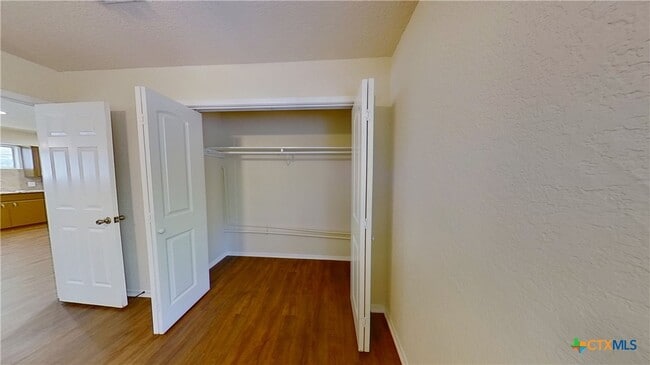 property at 2107 Magnolia Dr