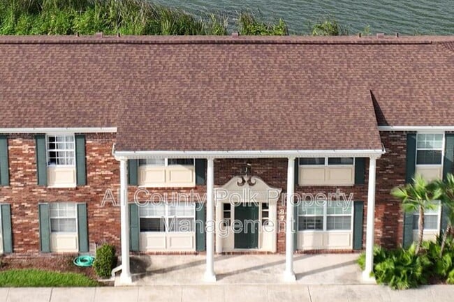 1920 E Edgewood Dr in Lakeland, FL - Foto de edificio - Building Photo