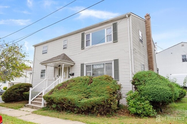 property at 43 Orchard St