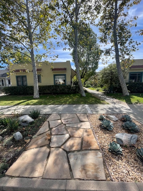 Whitefield Bungalow in Pasadena, CA - Building Photo