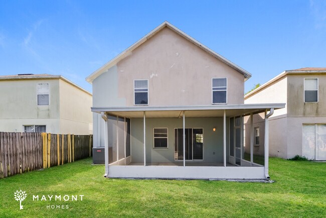 7626 Devonbridge Garden Way in Apollo Beach, FL - Building Photo - Building Photo