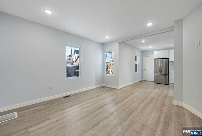 17 Mission St in Montclair, NJ - Building Photo - Building Photo