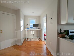 28 Fairmount Ave in Somerville, MA - Building Photo - Building Photo