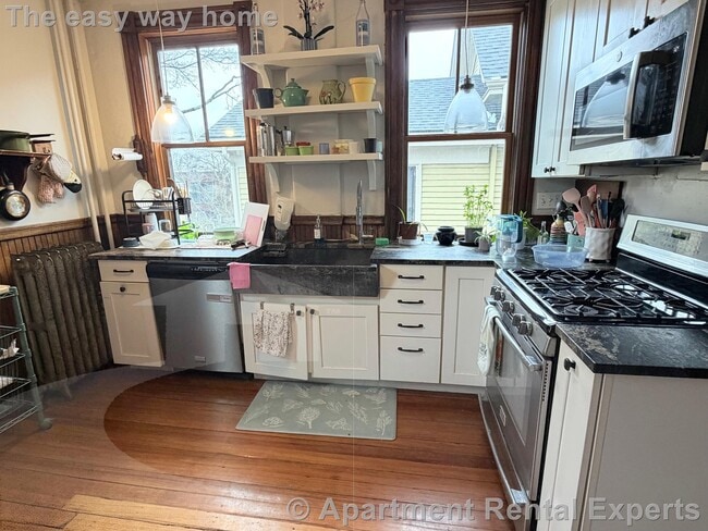 13 Linden Ave in Somerville, MA - Building Photo - Building Photo