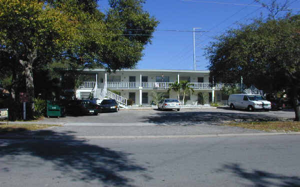 1008 Pinellas St in Clearwater, FL - Building Photo