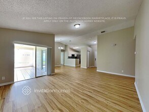 224 W Riverbend Dr in Sunrise, FL - Building Photo - Building Photo