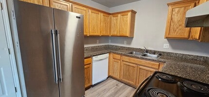 186-186 Ringuette St in Grants Pass, OR - Building Photo - Building Photo