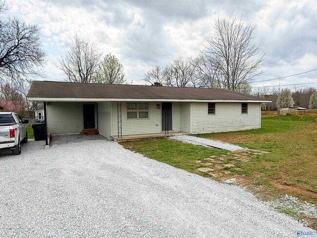 1778 Bobo Section Rd in Hazel Green, AL - Building Photo - Building Photo