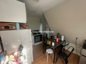 12 Fairmount St, Unit 14.5 in Medford, MA - Foto de edificio - Building Photo