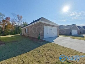 143 Denise Dr in Prattville, AL - Foto de edificio - Building Photo