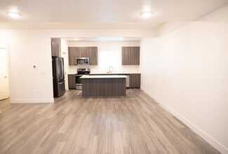 2353 Leigh Ln in West Haven, UT - Building Photo - Building Photo