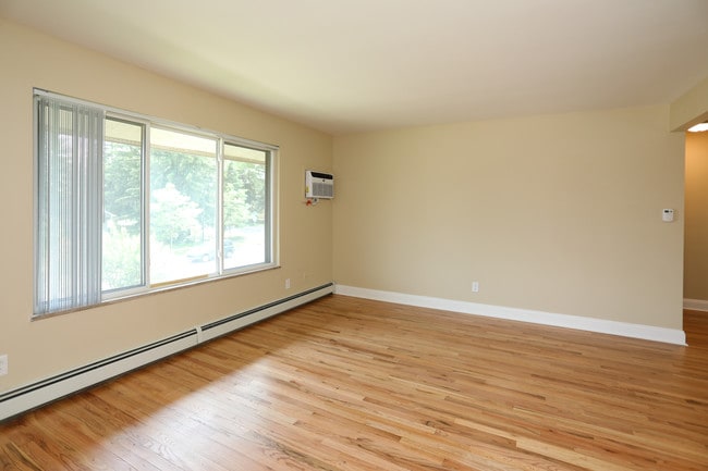 Wyndham Hill Apartments in Ann Arbor, MI - Foto de edificio - Interior Photo