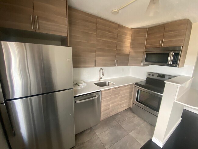 175 Trapelo Rd, Unit 22 in Belmont, MA - Foto de edificio - Building Photo