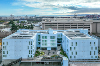 The Black Panther in Oakland, CA - Building Photo - Building Photo