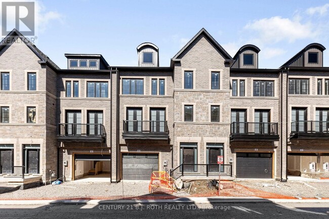 260-260 Eagle St