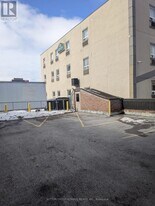 80 Athol St E in Oshawa, ON - Building Photo