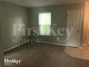 5702 N Jefferson Dr in McCordsville, IN - Building Photo - Building Photo