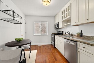 12 Bayberry Dr in Sharon, MA - Building Photo - Building Photo