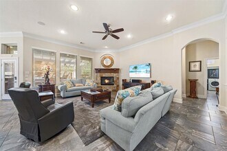 1923 Graystone Hills Dr in Conroe, TX - Building Photo - Building Photo
