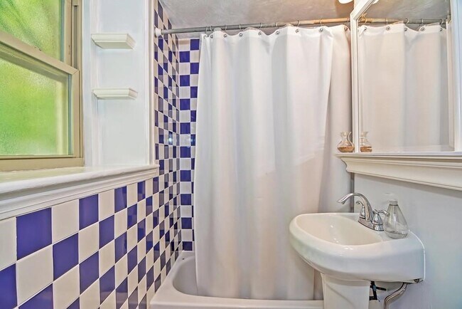31 Ransom Rd, Unit 2 in Boston, MA - Building Photo - Building Photo