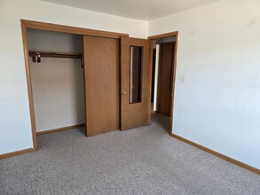 6900 W Lincoln Ave in West Allis, WI - Building Photo - Building Photo