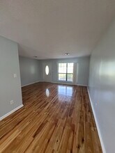 110 Elwood Rd in Jacksonville, NC - Foto de edificio - Building Photo