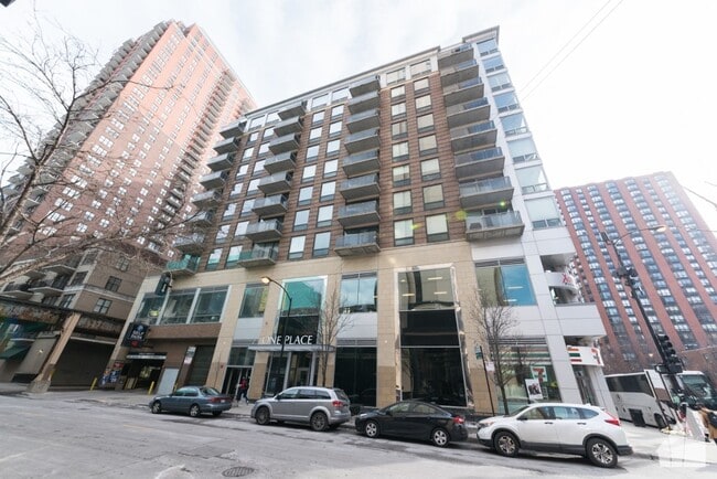 1 E 8th St, Unit # 01003 in Chicago, IL - Building Photo - Building Photo