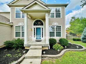 8719 Dunraven St in Lenexa, KS - Building Photo - Building Photo