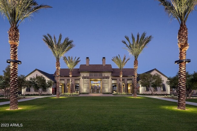 1966 W Hide Trl in Phoenix, AZ - Building Photo - Building Photo