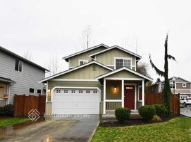 14548 46th Dr NE in Marysville, WA - Building Photo