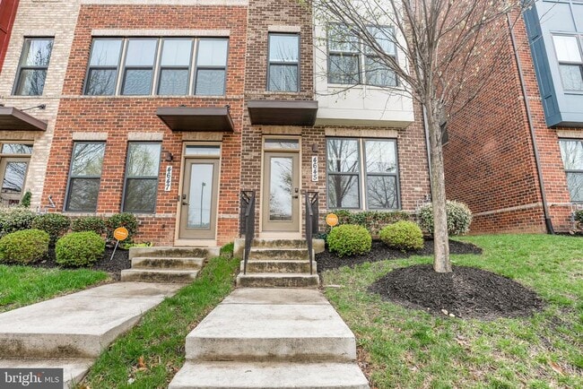 4645 Towne Park Rd in Suitland, MD - Building Photo - Building Photo