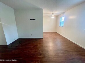 712 Mt Tabor Rd in New Albany, IN - Building Photo - Building Photo
