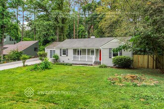 4364 Cary Dr SW in Snellville, GA - Foto de edificio - Building Photo