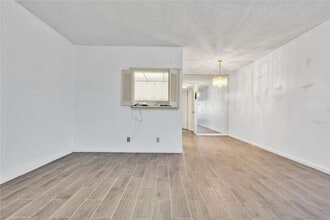 165 Sussex I in West Palm Beach, FL - Building Photo - Building Photo