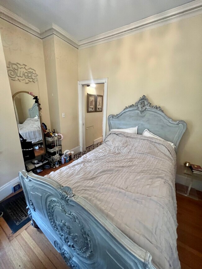 306 Commonwealth Ave, Unit 2 in Boston, MA - Building Photo - Building Photo