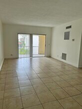 626 NW 13th St in Boca Raton, FL - Building Photo - Building Photo