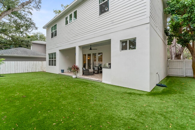 3314 W Villa Rosa St in Tampa, FL - Building Photo - Building Photo