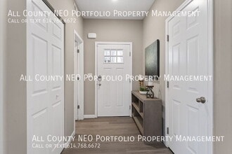 1481 Channel Pl in Grove City, OH - Building Photo - Building Photo