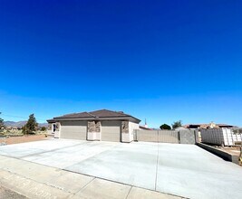 4003 Roma Rd in Kingman, AZ - Building Photo - Building Photo